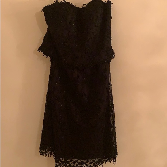 Dresses & Skirts - Little black dress